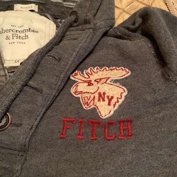 -Abercrombie hood * - Picture 2 of 5